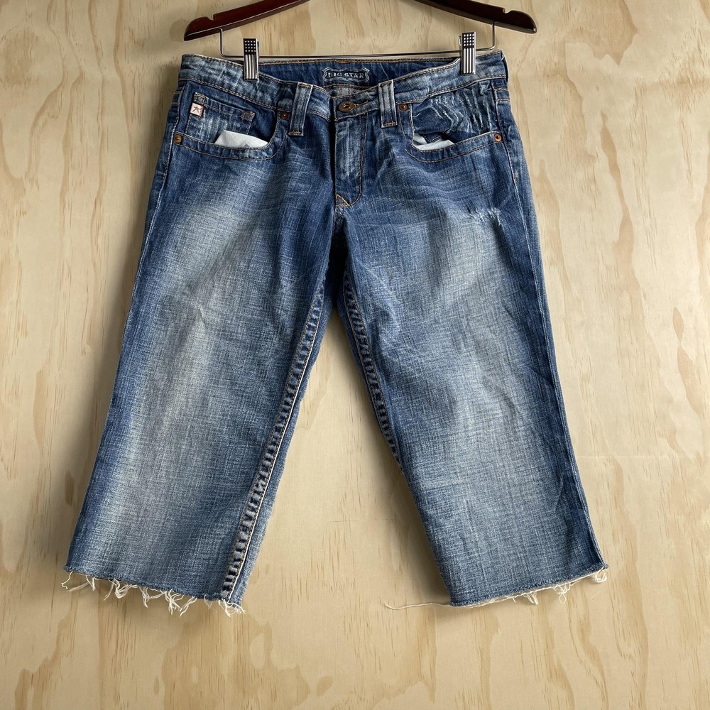 Big Star Casey Jeans Womens 31R Medium‎ Wash Blue Cropped Distressed Embroidered